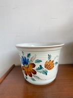 Vintage bloempot keramiek handbeschilderd 19,5ø x 15cm, Tuin en Terras, Bloempotten, Binnen, Rond, Ophalen of Verzenden, Minder dan 25 cm