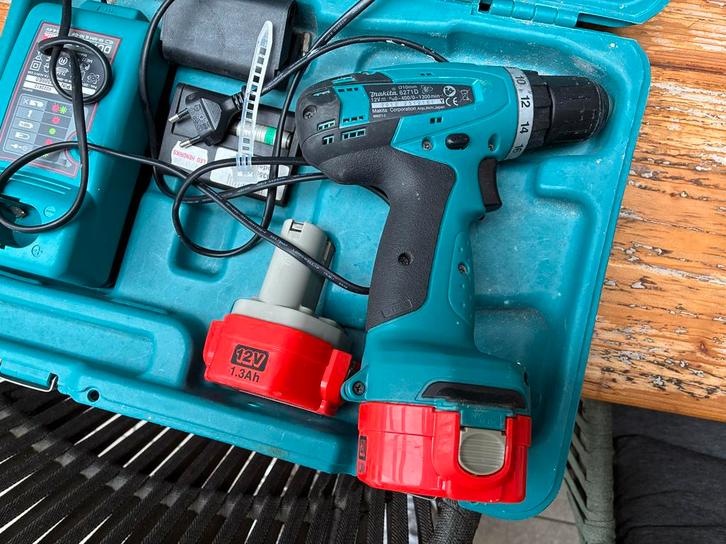 Makita Accu Schroefboormachine 6271D - 12V, Doe-het-zelf en Verbouw, Gereedschap | Boormachines, Gebruikt, Boor- en Schroefmachine
