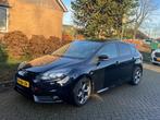Ford Focus 2.0 Ecoboost 250 PK 2014 Zwart RECARO ST, 65 €/maand, Zwart, 4 cilinders, 1337 kg