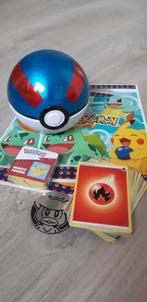 Pokemon center birthday bundel pokeball pokemon kaarten tcg, Ophalen of Verzenden, Zo goed als nieuw