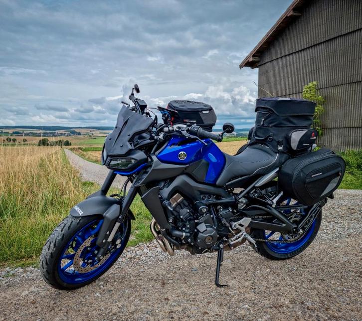 Yamaha MT-09 (2020) - 17.194 km - Veel extra's !, Motoren, Motoren | Yamaha, Particulier, Naked bike, meer dan 35 kW, 3 cilinders