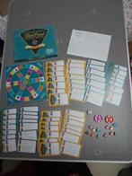 Trivial Pursuit reisspel in Nederlands en Frans, Ophalen of Verzenden, Zo goed als nieuw, Reisspel