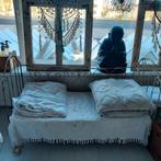 Oud Frans Brocante kinderbedje, Ophalen