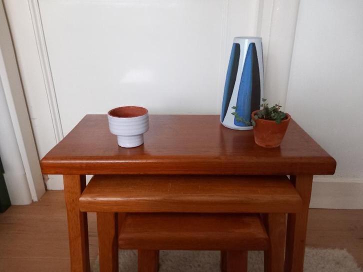 mooi vintage plantentafeltjes bijzettafels brutalist mimiset, Antiek en Kunst, Curiosa en Brocante, Ophalen