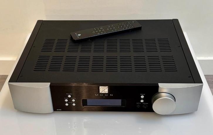 Moon 240i - Stereo versterker, Audio, Tv en Foto, Versterkers en Receivers, Gebruikt, Stereo, 120 watt of meer, Overige merken
