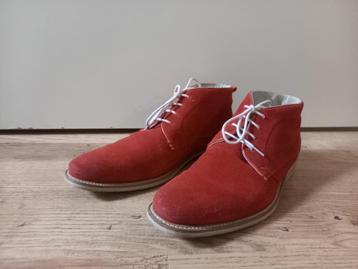 de rode schoentjes ! beschikbaar voor biedingen