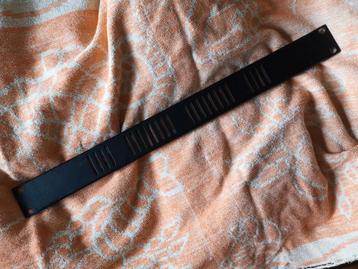 19 inch 1he blindplaat met ventilatie sleuven  beschikbaar voor biedingen