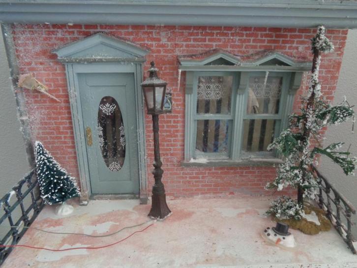 Winter huisje….Poppenhuis 1:12…(Foto E15), Verzamelen, Poppenhuizen en Toebehoren, Zo goed als nieuw, Poppenhuis, Ophalen of Verzenden