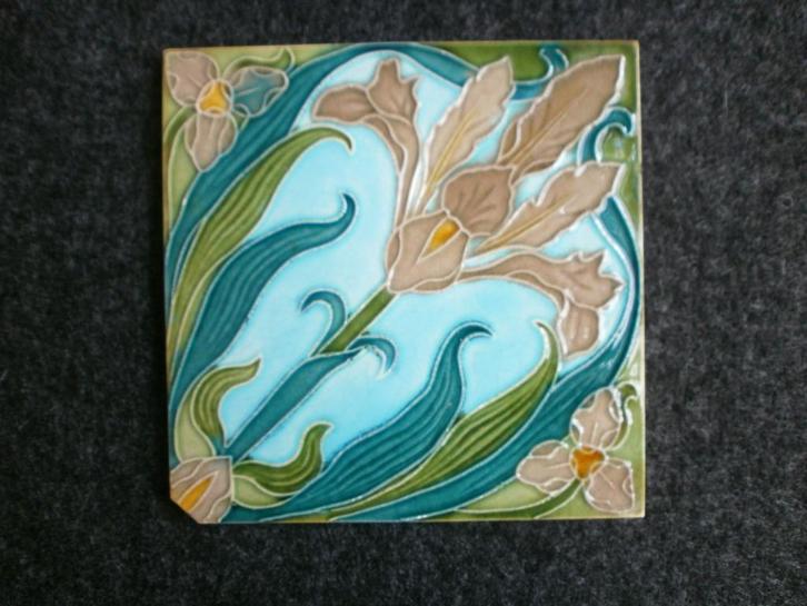 Art nouveau tegel, Antiek en Kunst, Antiek | Wandborden en Tegels, Ophalen of Verzenden
