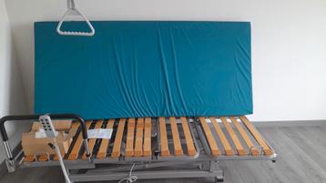 Bed beschikbaar voor biedingen