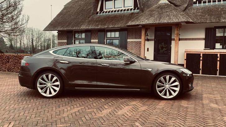 Tesla Model S 2013 Bruin, Auto's, Tesla, Particulier, Model S, Elektrisch, Hatchback, Automaat, Origineel Nederlands, Bruin, Achterwielaandrijving