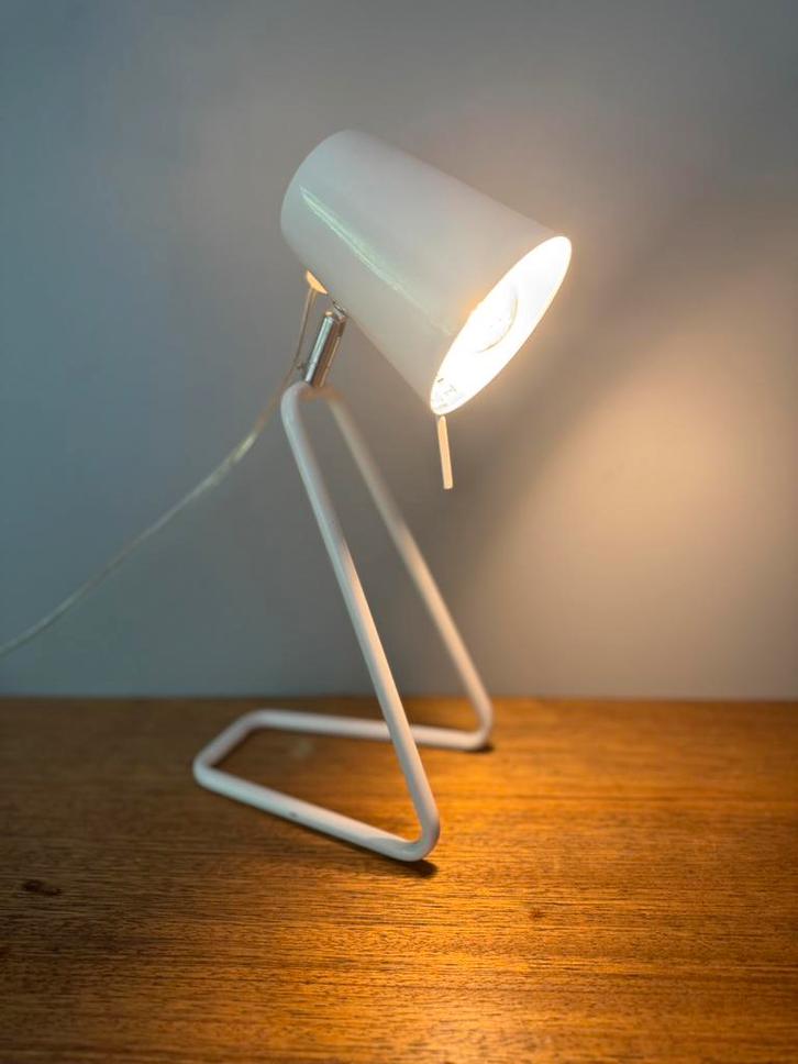 Leitmotiv tafellamp Z wit.342, Huis en Inrichting, Lampen | Tafellampen, Zo goed als nieuw, Minder dan 50 cm, Metaal, Ophalen of Verzenden