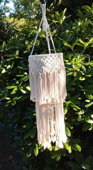 Macrame lamp.  beschikbaar voor biedingen