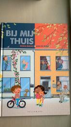 Somia Bakali - Bij mij thuis kleine beschadiging op rand, Ophalen of Verzenden, Zo goed als nieuw, Somia Bakali