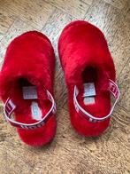 Ugg pantoffels maat 35, Kleding | Dames, Schoenen, Ophalen of Verzenden, Nieuw, Pantoffels of Sloffen