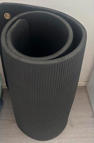 Fitness/Yoga mat beschikbaar voor biedingen