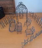 vintage draadstaal tuinset voor poppenhuis - compleet, Verzamelen, Poppenhuizen en Toebehoren, Ophalen, Zo goed als nieuw, Poppenhuis