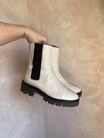 Bobbies chelsea enkellaarzen boots crème maat 37, Kleding | Dames, Schoenen, Beige, Lage of Enkellaarzen, Ophalen of Verzenden
