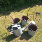 Brocante doorleefde tuindecoratie. €35,--, Ophalen