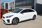 KIA Proceed 1.0T 120pk GT-Line *PRIVATELEASE*, Auto's, Kia, Zwart, Alcantara, Wit, Handgeschakeld