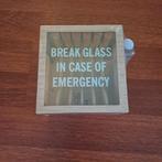 Nieuwe Telefoon Kluis - Breek het glas in geval van nood!, Ophalen of Verzenden, Nieuw