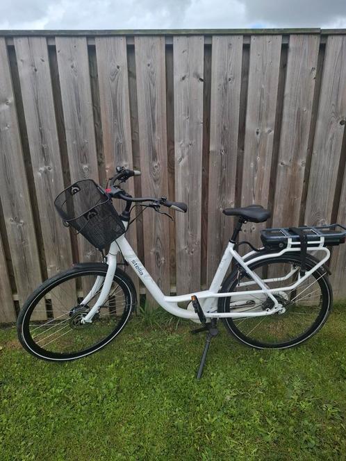 Elektrische mammafiets Stella, Fietsen en Brommers, Elektrische fietsen, Zo goed als nieuw, Overige merken, 50 km per accu of meer