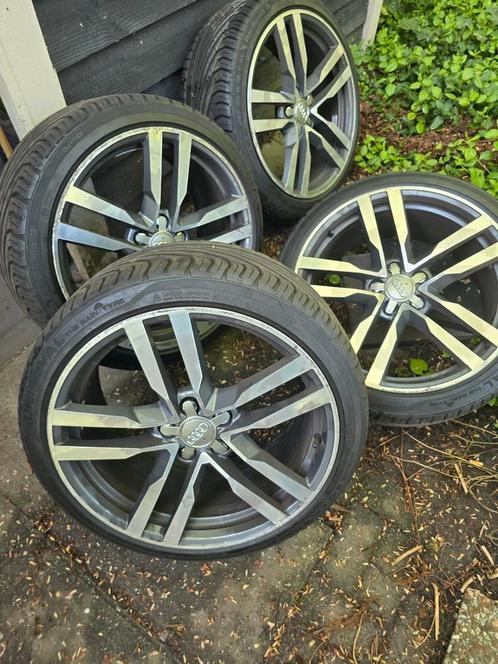 19 ich originele audi velgen met nwe banden, Auto-onderdelen, Banden en Velgen, All Season, 19 inch, 245 mm, Gebruikt, Ophalen of Verzenden
