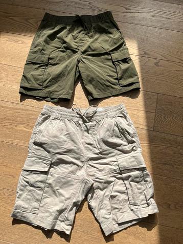 H&M cargo maat S, groen en wit beschikbaar voor biedingen