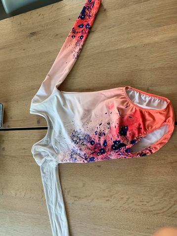 Turnpakje Decathlon beschikbaar voor biedingen