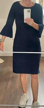 Blauwe jurk met uitlopende mouw maat M, Ophalen of Verzenden, Zo goed als nieuw, Blauw