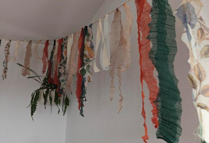 Italiaanse Tasselslinger huren - Lintjesslinger Tuinslinger, Hobby en Vrije tijd, Feestartikelen | Verhuur, Ophalen