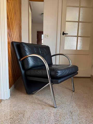 Mooie stoel fauteuil chroom zwart kunstleer jaren 60 beschikbaar voor biedingen