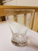 Gegraveerd waterglas 10,5 x 8 cm, Antiek en Kunst, Antiek | Glas en Kristal, Ophalen of Verzenden