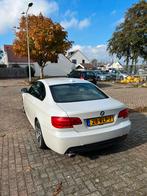BMW 320i | 2011 | 130k KM | Coupé, Auto's, BMW, 65 €/maand, 1995 cc, 4 cilinders, 4 stoelen