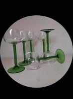 6 Luminarc Emerald Elzas wijnglazen rechte groene voet 70's, Verzamelen, Glas en Borrelglaasjes, Ophalen of Verzenden, Zo goed als nieuw