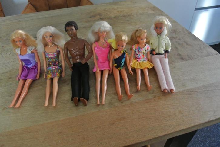 Barbie s Mattel 1 Ken / nr 23, Verzamelen, Poppen, Zo goed als nieuw, Pop, Ophalen of Verzenden