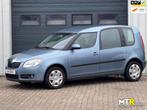 Skoda Roomster 1.6-16V Style 1e EIG.|NAP|APK|AIRCO, Voorwielaandrijving, Gebruikt, Zwart, 4 cilinders
