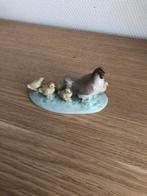 NAO Lladro beeldje kloek met kuikens, Antiek en Kunst, Ophalen of Verzenden