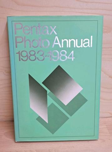 Pentax Photo Annual - 1983-84 beschikbaar voor biedingen