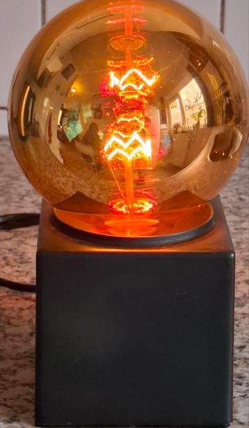 PHILIPS SPACE AGE TAFELLAMP.  Ca '60/'70. * Zie tekst.  beschikbaar voor biedingen