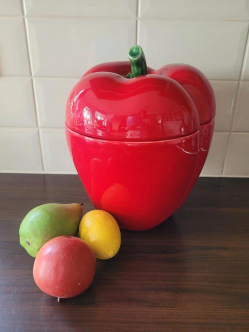 Grote Aardewerk Paprika Voorraadpot / 27 cm hoog, Huis en Inrichting, Woonaccessoires | Schalen en Manden, Gebruikt, Schaal, Overige vormen