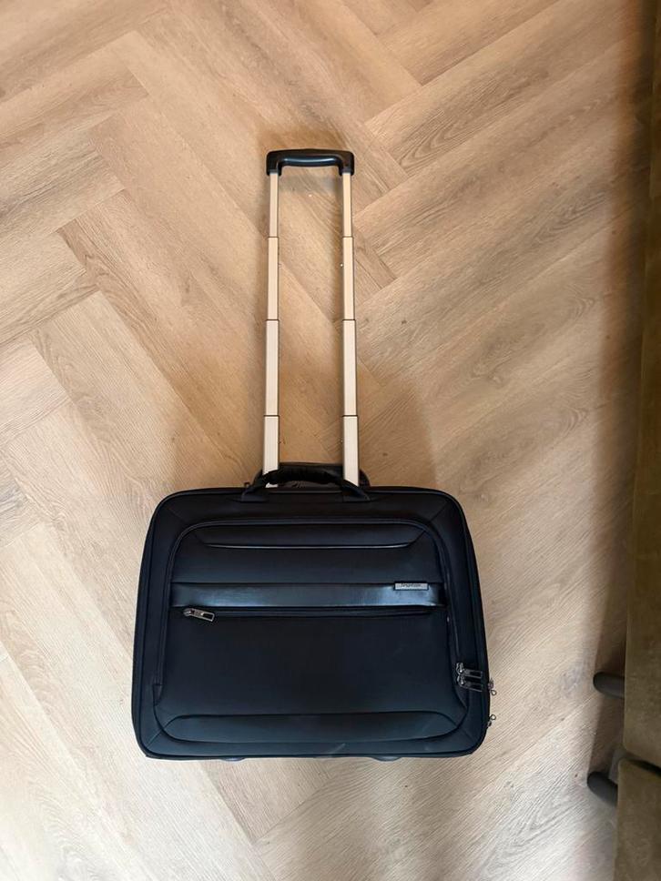 Samsonite Vectura Evo Rolling Tote 17.3'' Zwart +USB, Sieraden, Tassen en Uiterlijk, Koffers, Zo goed als nieuw, Overige materialen