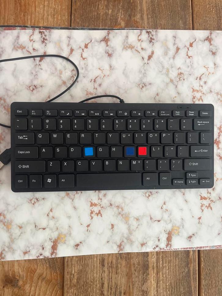 LOI Toetsenbord - Zo goed als nieuw!, Computers en Software, Toetsenborden, Zo goed als nieuw, Qwerty, Bedraad, Ophalen of Verzenden