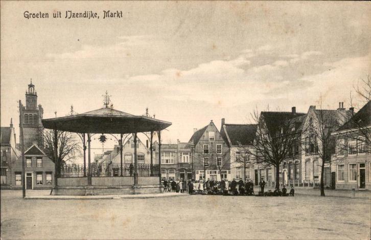 IJzendijke Markt Muziektent en volk, Verzamelen, Ansichtkaarten | Nederland, Ongelopen, Zeeland, Voor 1920, Ophalen of Verzenden
