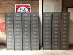 Vintage metalen schoenenkast met 10 vakken met kleppen, Ophalen, Gebruikt, Vintage