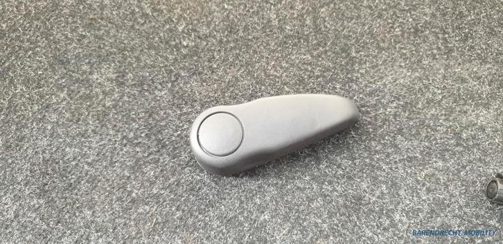 Hendel stoelverstelling Twingo I grijs 389065553442 originee, Auto-onderdelen, Interieur en Bekleding, Renault, Gebruikt, Ophalen of Verzenden