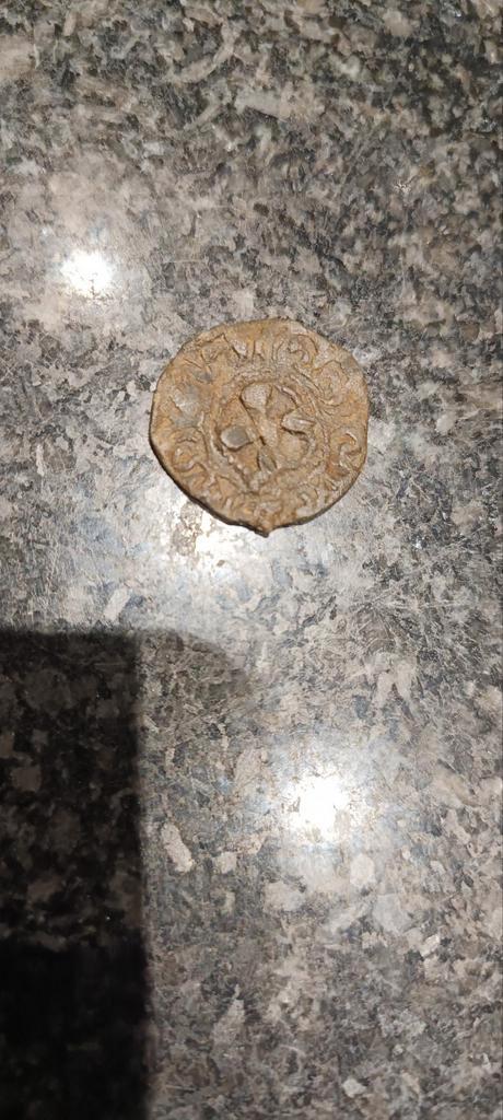 Bodemvondst loden imitatie tourse groot, Postzegels en Munten, Munten en Bankbiljetten | Verzamelingen, Munten, Buitenland, Ophalen of Verzenden