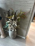 Hoge vaas met kunstbloemen, Huis en Inrichting, Ophalen of Verzenden, Zo goed als nieuw
