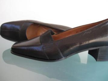 CHERRY BOUTIQUE | Nieuwe leren zwarte pumps 41 beschikbaar voor biedingen
