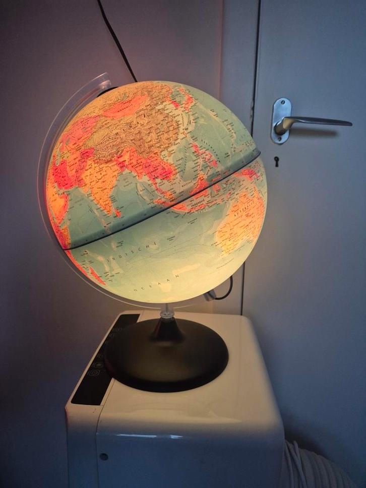 Grote Wereldbol Lamp - 92cm Omtrek, Huis en Inrichting, Woonaccessoires | Wereldbollen, Gebruikt, Verlicht, Ophalen of Verzenden